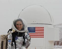 Η 27χρονη βιολόγος από τη Θεσσαλονίκη είναι το αστέρι της NASA! (ΦΩΤΟ)